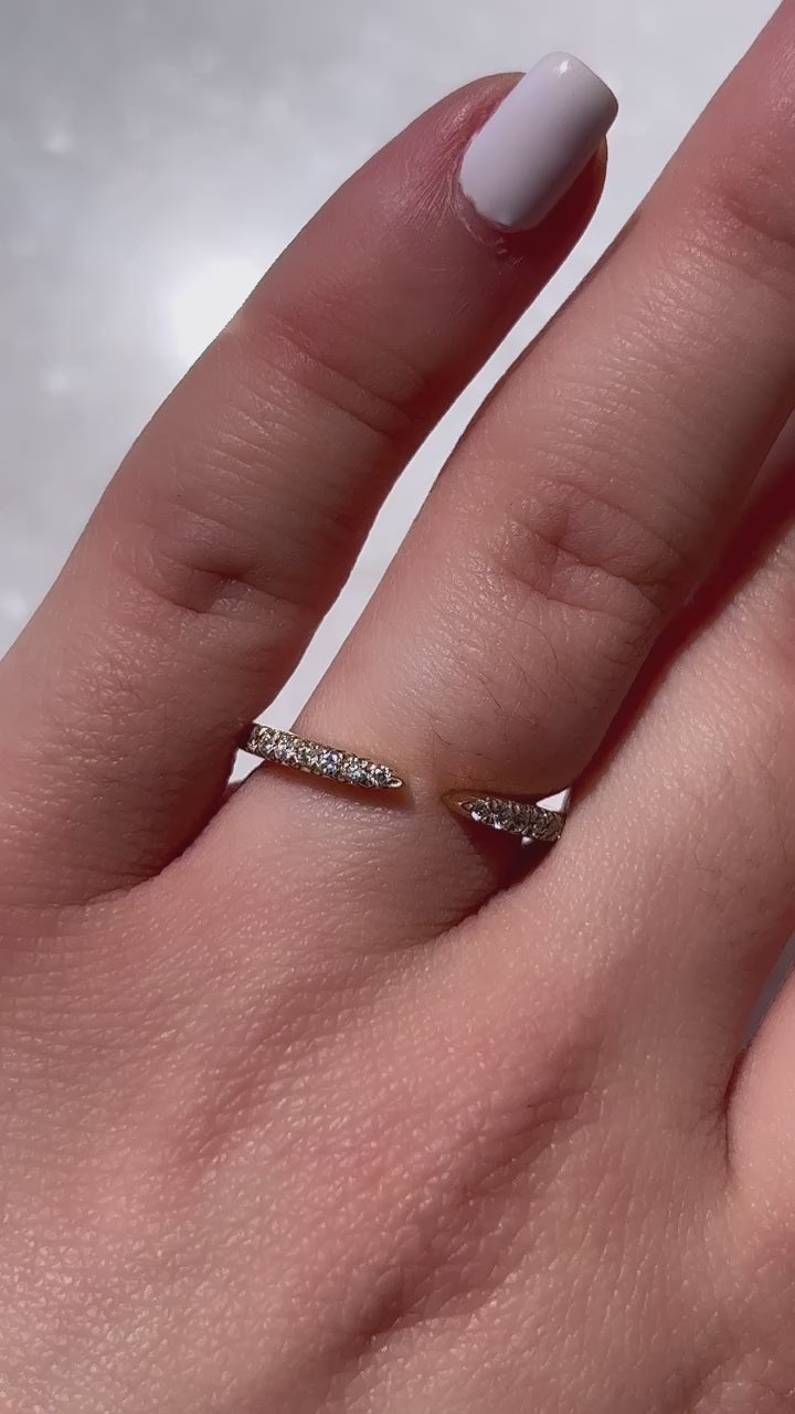 Natural Round Diamond Negative Space Open Band