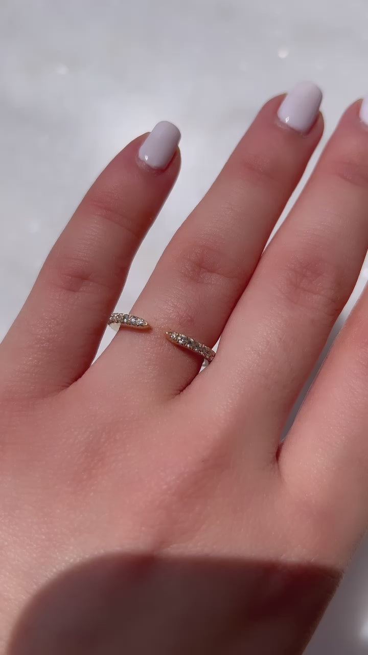 Natural Round Diamond Negative Space Open Band